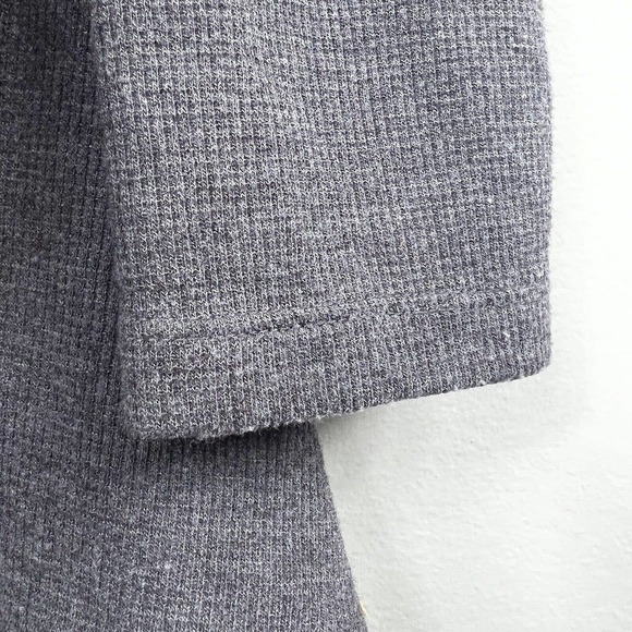 LOGO Lori Goldstein Gray Waffle Knit Tunic Top Size M Lace Trim A-Line - Picture 5 of 9